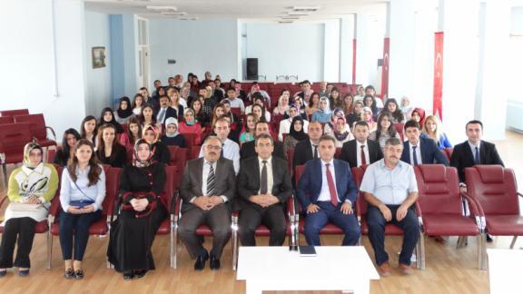 2015 - 2016 Eğitim Öğretim Yılı Ücretli Öğretmen Bilgilendirme Toplantısı İlçe Milli Eğitim Müdürü Ahmet DAVU Başkanlığında yapılmıştır.