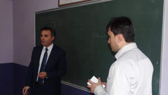 İlçe Milli Eğitim Müdürü Ahmet DAVU Özel İstikbal Temel Lisesini ziyaret ederek incelemelerde bulundu.