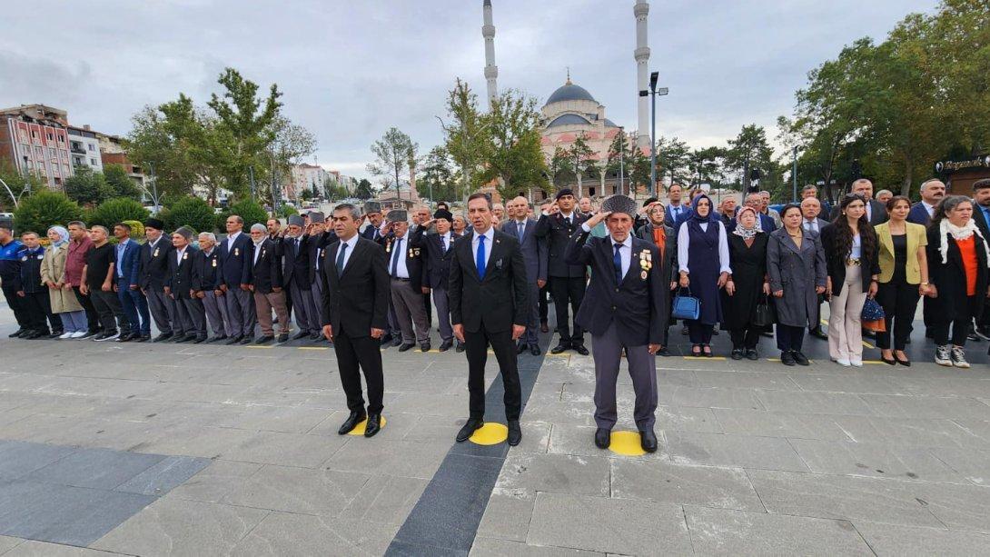 GAZİLER GÜNÜ, DÜZENLENEN TÖRENLE KUTLANDI